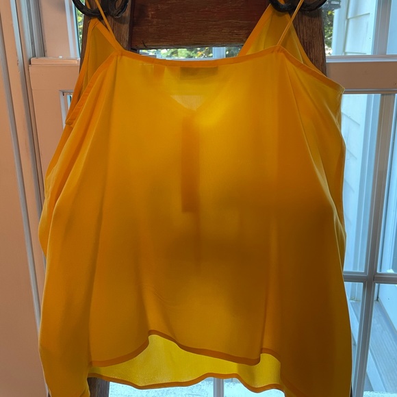 & Other stories yellow crop top. - Picture 2 of 3